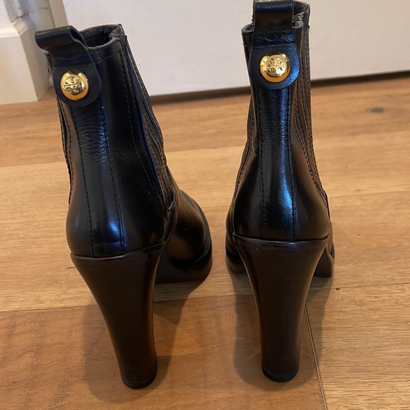 Tory Burch Platform Bootie - Picture 4 of 10